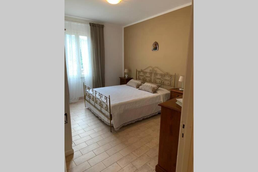 Casa Flea - Holiday Apartment With 2 Bedrooms Gualdo Tadino Luaran gambar